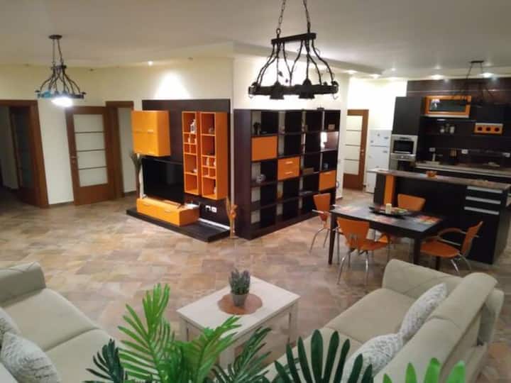 Ayla Apartments 444 M2 - Albânia