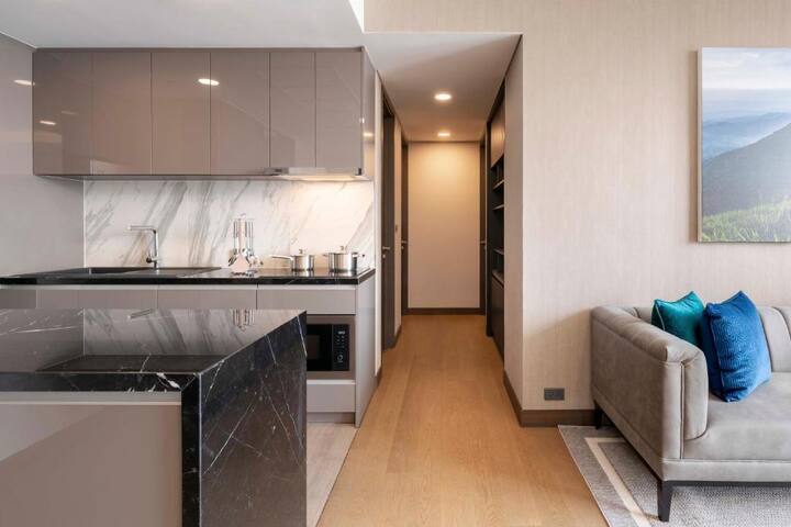 WG 2 BDRS/ 300M MRT/ Gym/ pool gallery image 3