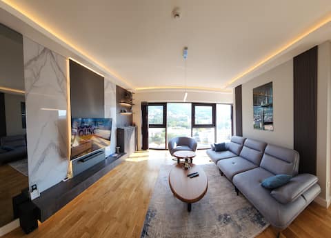 Diamond Residences 2bd 2bth 11fl Lux Apt w/ Free P