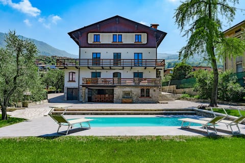 Villa MariAurelia Luxury, piscina