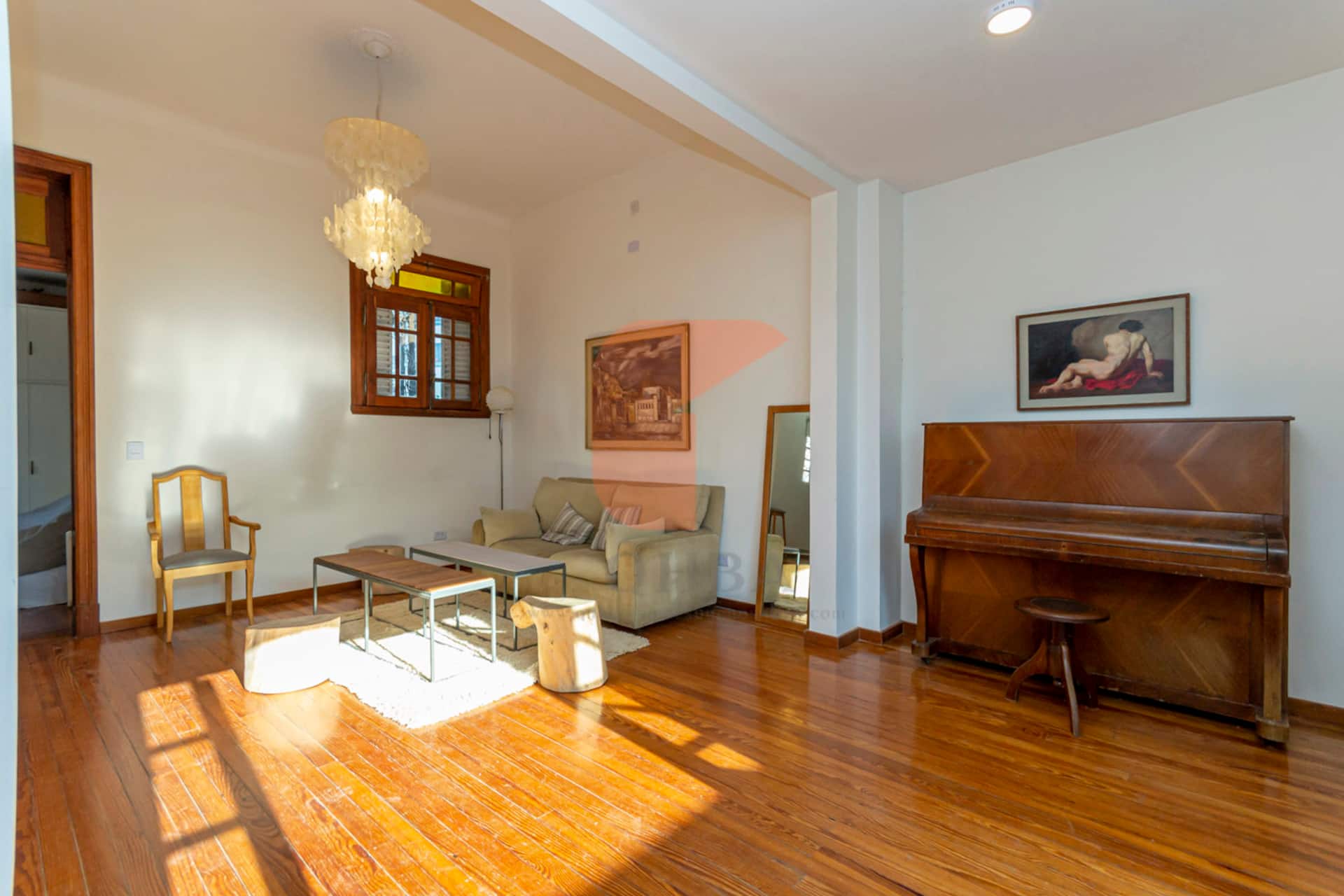 Cute Townhouse Pal with terrace