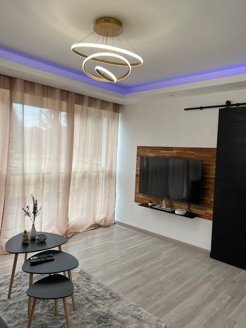 F2 12 mins from Paris with Sauna + Private Parking