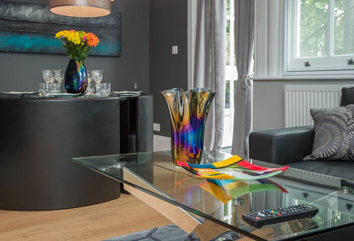 Stylish Soho Penthouse, large roof terrace gallery image 2