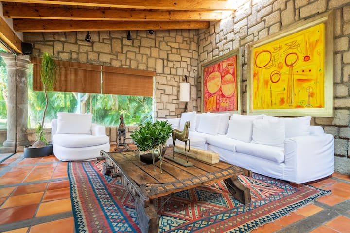 Martires 20 | Up To 44 Guests | Private Pool - Cuernavaca