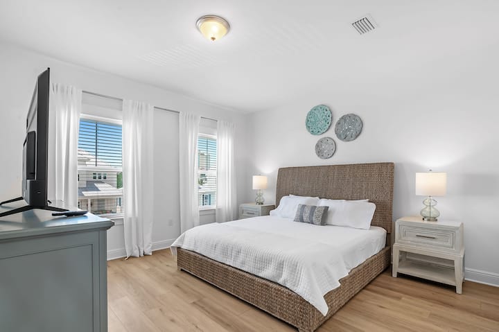 غرفة النوم رقم3: الطابق العلوي، سرير كينج، حمام داخلي