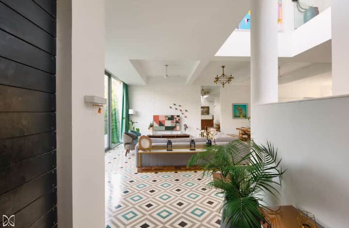 Living room image 2