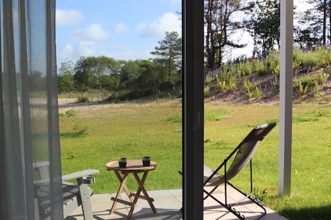 Sainte Cécile beach, Camiers. 84 m² apartment