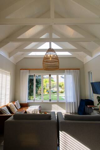 Contemporary family lake house gallery image 4