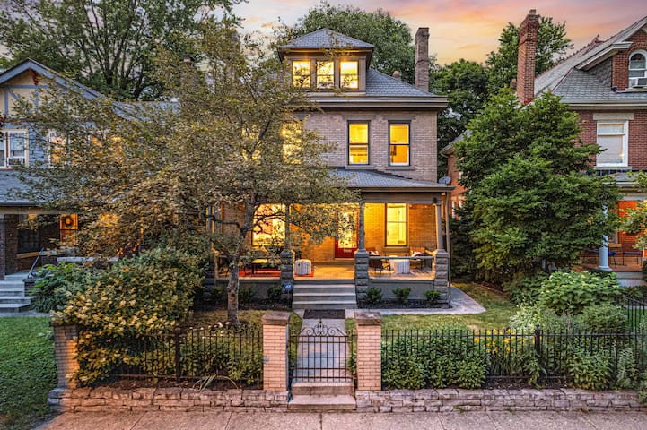 The Known: Luxury Short North Oasis / Free Parking