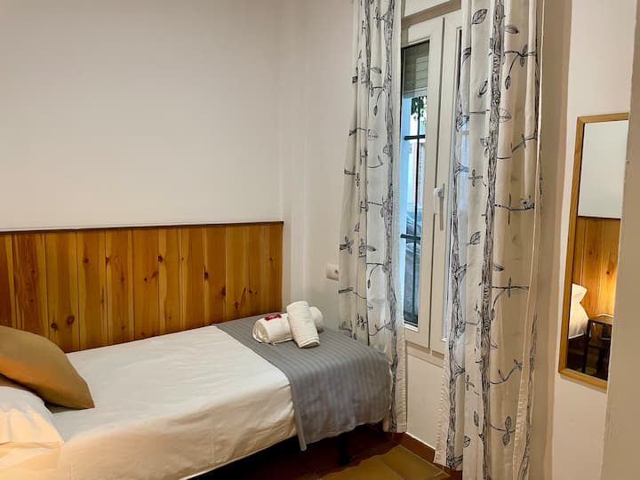 ชั้นล่างเหนือชั้นล่าง