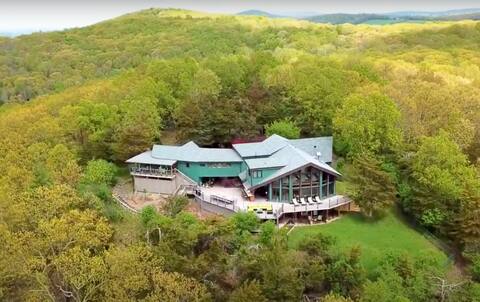 Escape NYC with Panoramic Valley and Sunset Views