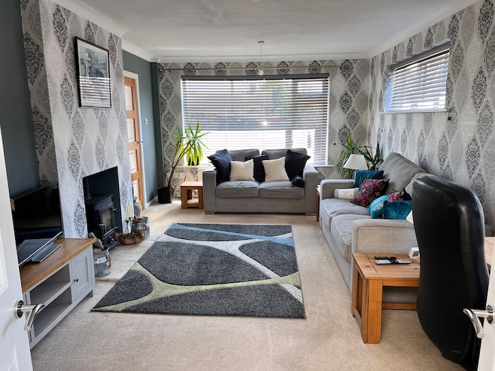 Tucked Away Garden Bungalow - Hampshire