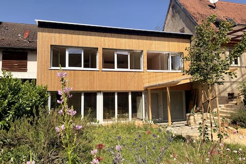 Beliebte Airbnb-Anzeige: Villa Bauzimann am Tuniberg in Freiburg Im Breisgau