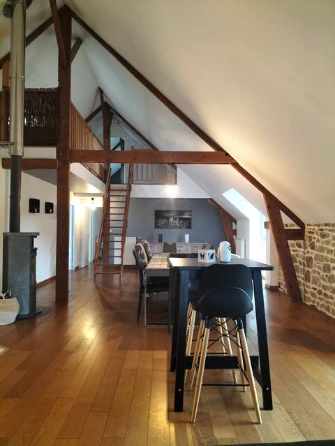 The loft (10/12 people)