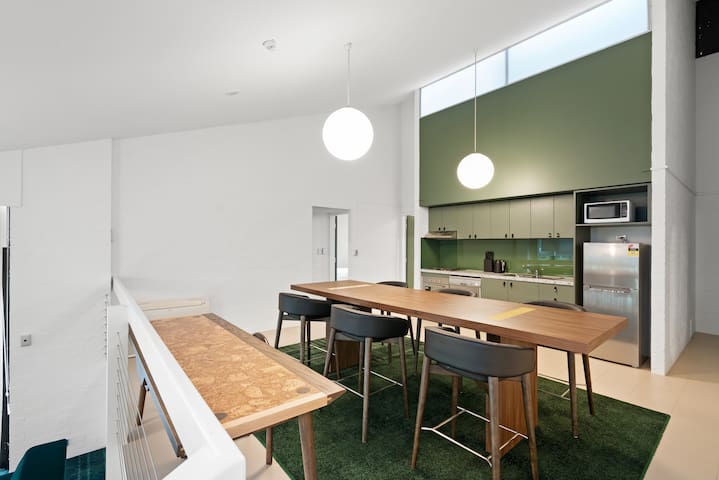 2 Bedroom Banksia Apartment