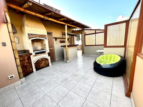 Entire house / Border with Barranco / Ocean view