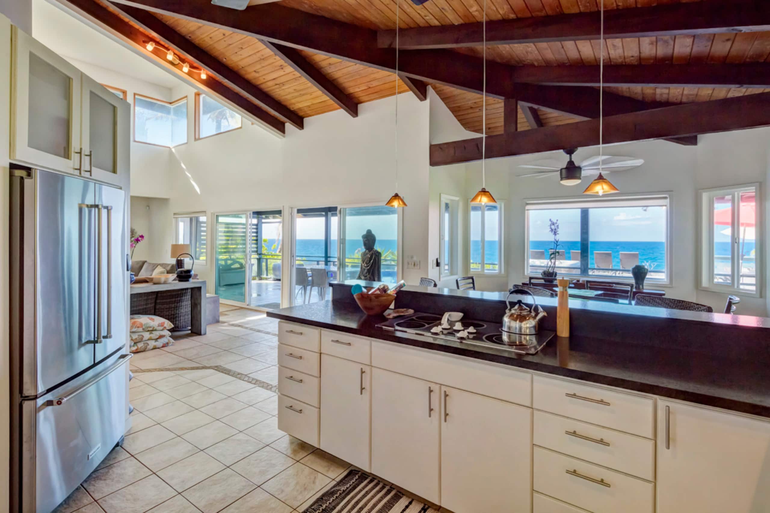 Home in Keaau · ★4.71 · 4 bedrooms · 4 beds · 5 baths - Image 8