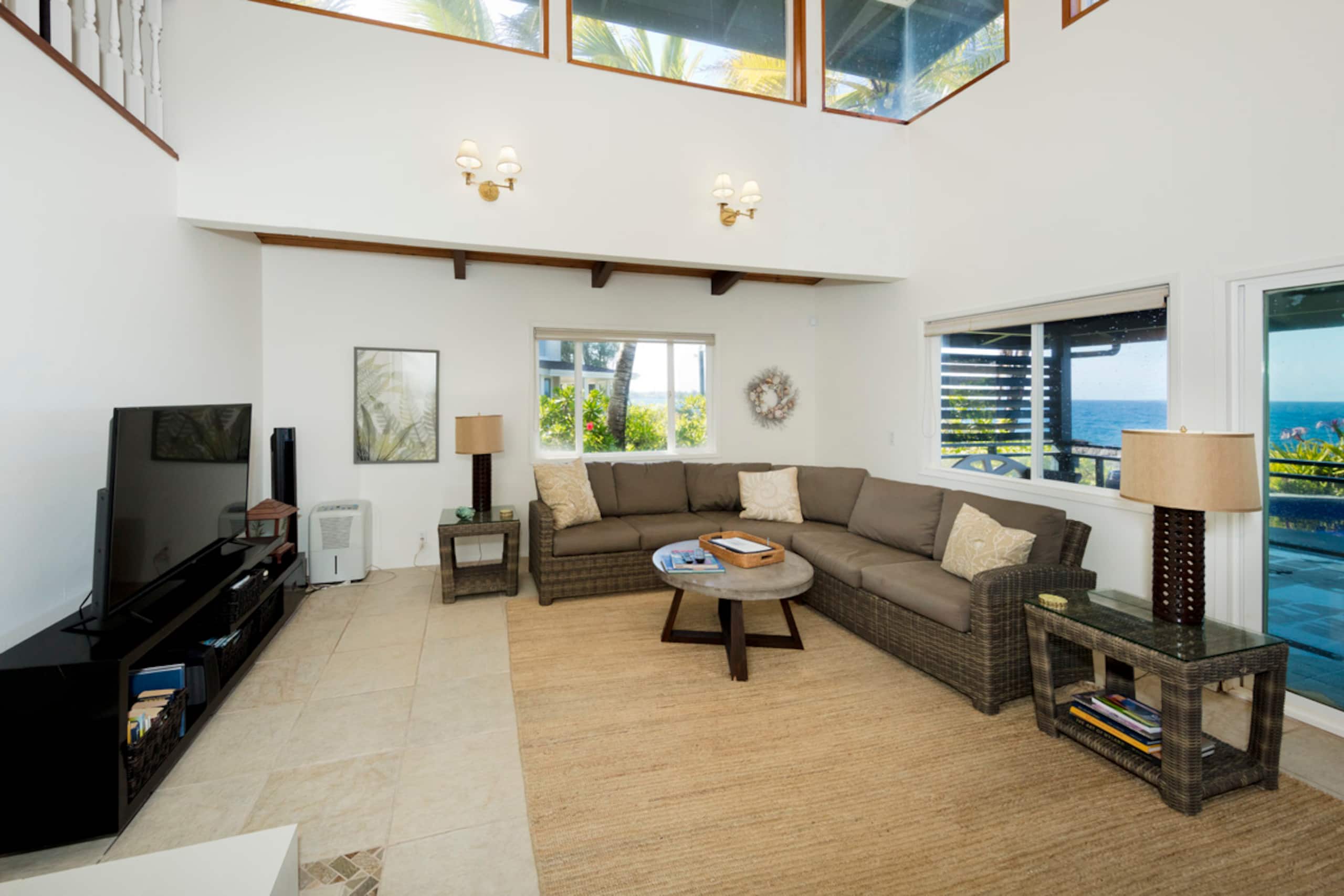 Home in Keaau · ★4.71 · 4 bedrooms · 4 beds · 5 baths - Image 3