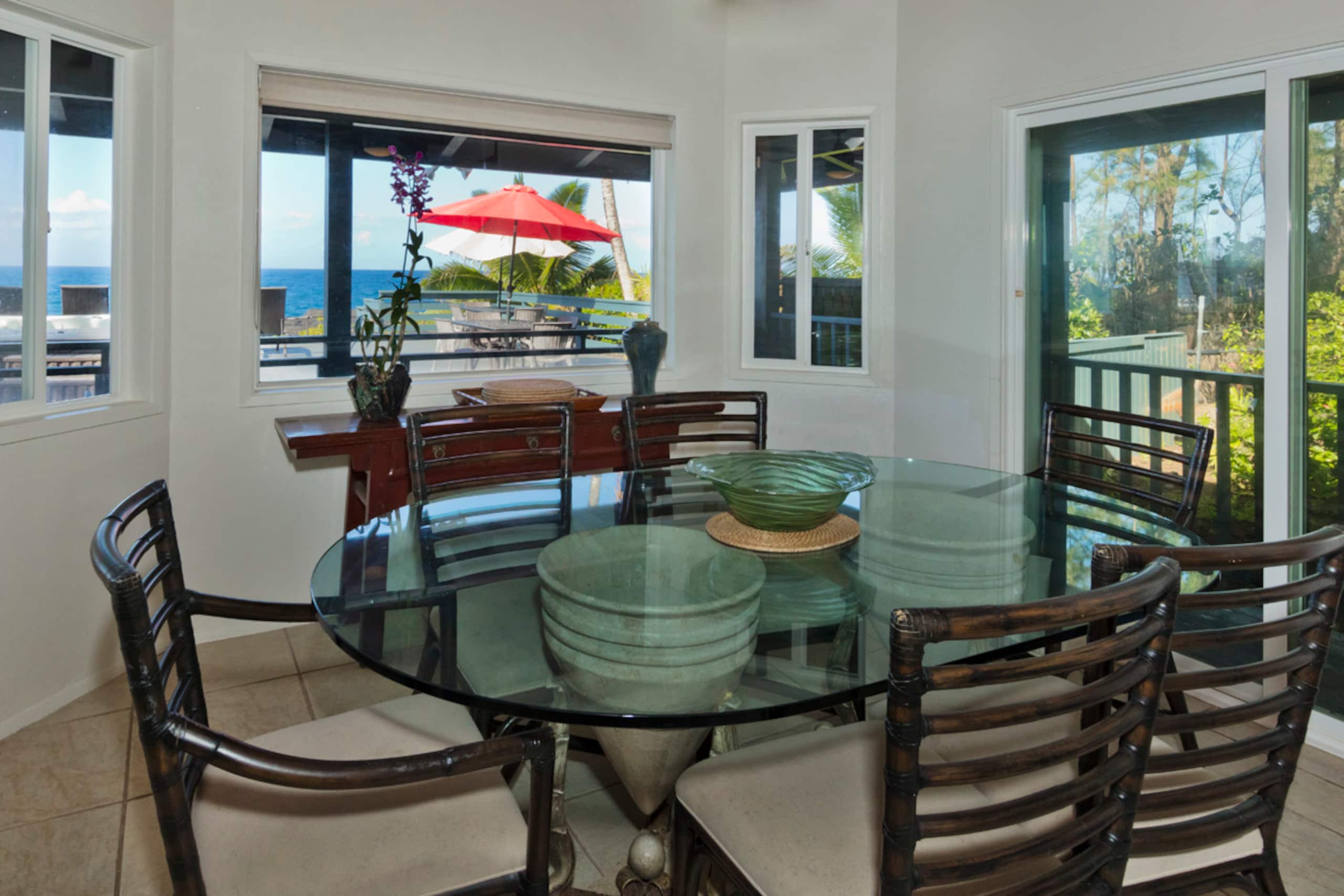 Home in Keaau · ★4.71 · 4 bedrooms · 4 beds · 5 baths - Image 13