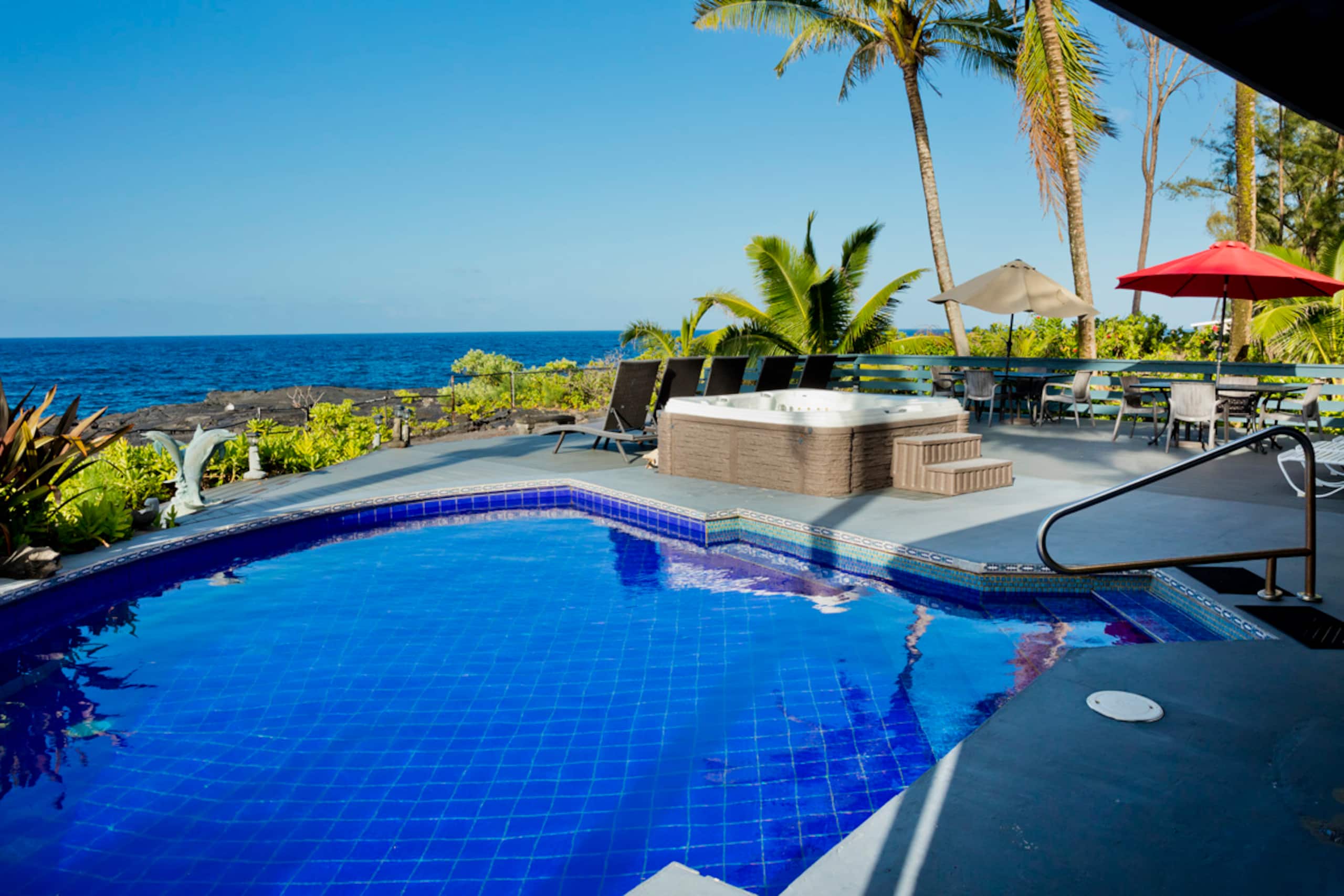 Home in Keaau · ★4.71 · 4 bedrooms · 4 beds · 5 baths - Image 46