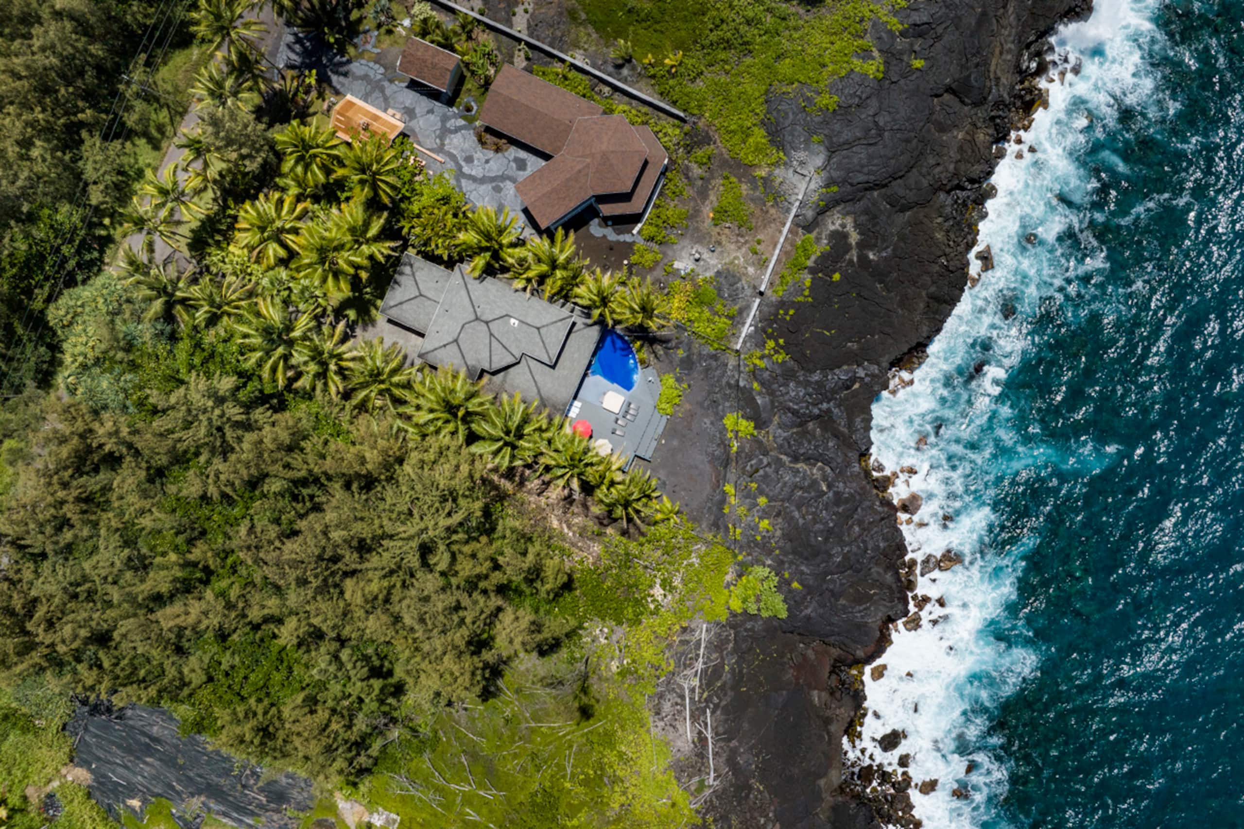 Home in Keaau · ★4.71 · 4 bedrooms · 4 beds · 5 baths - Image 67
