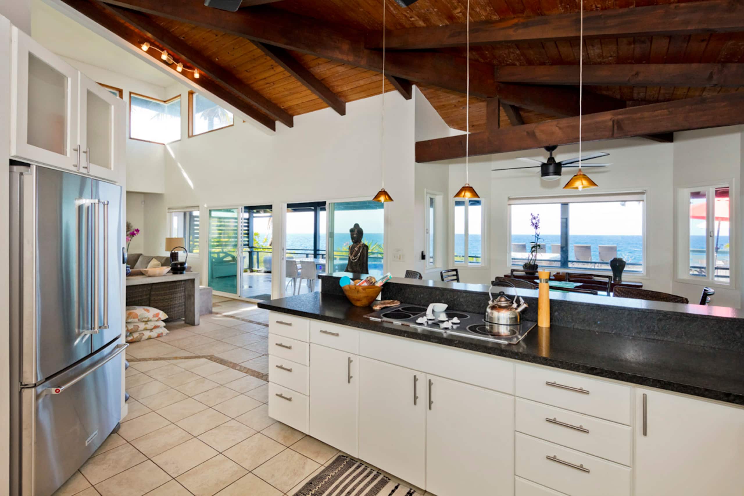 Home in Keaau · ★4.71 · 4 bedrooms · 4 beds · 5 baths - Image 12