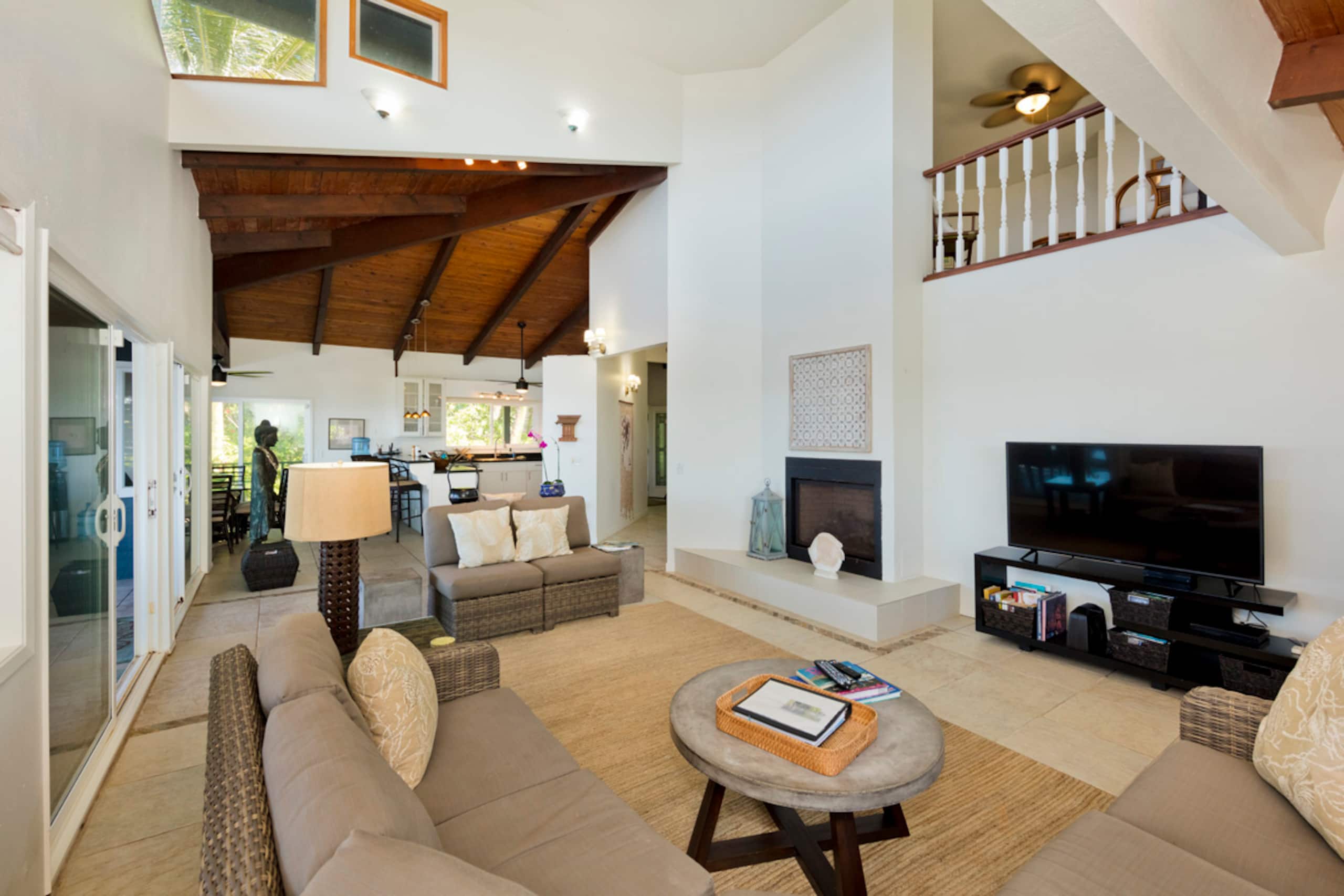 Home in Keaau · ★4.71 · 4 bedrooms · 4 beds · 5 baths - Image 5