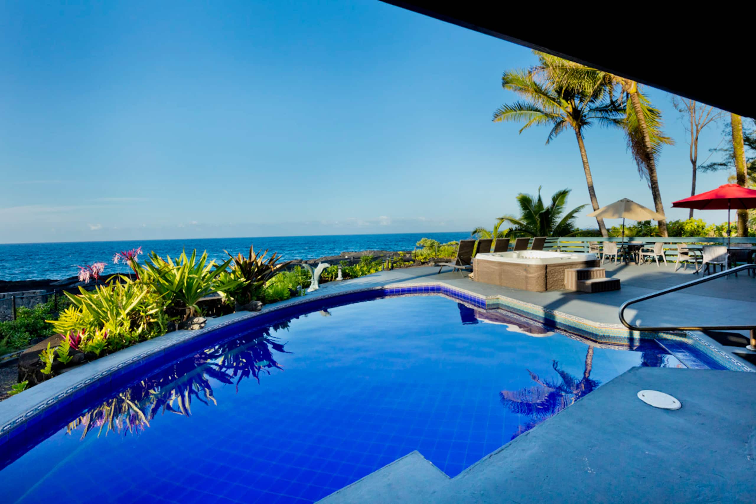 Home in Keaau · ★4.71 · 4 bedrooms · 4 beds · 5 baths - Image 45