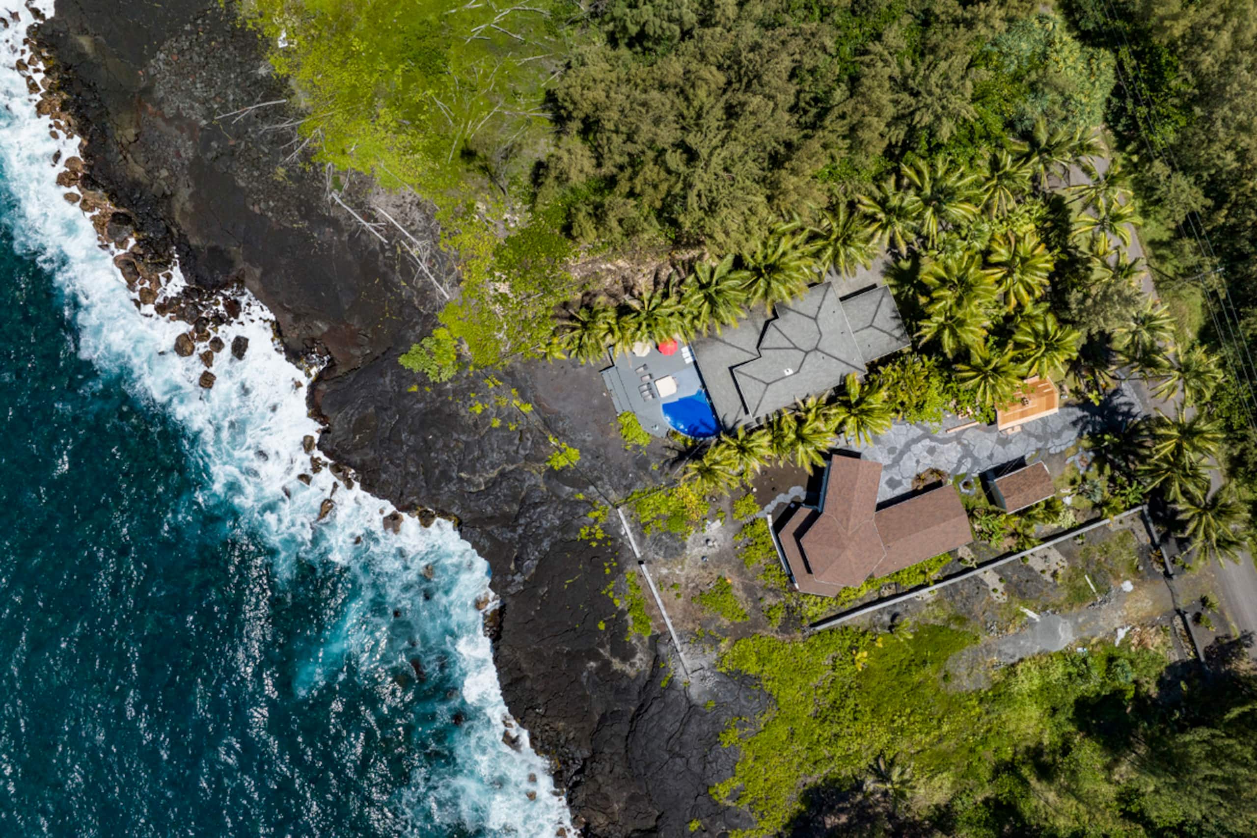 Home in Keaau · ★4.71 · 4 bedrooms · 4 beds · 5 baths - Image 61