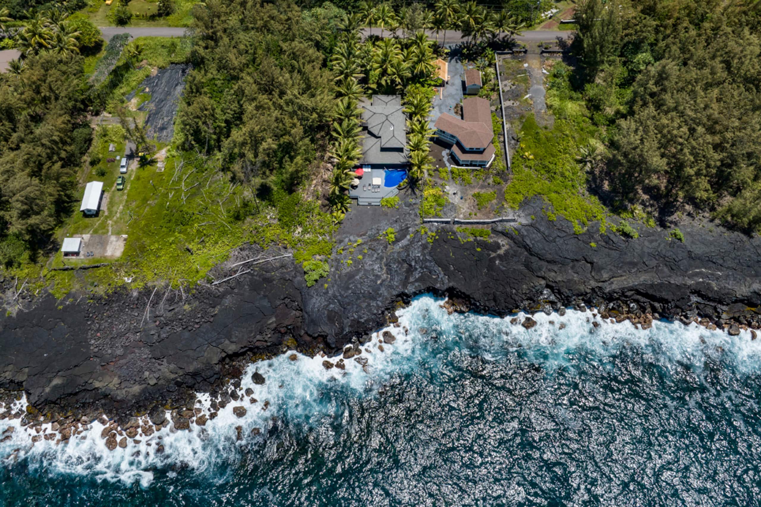 Home in Keaau · ★4.71 · 4 bedrooms · 4 beds · 5 baths - Image 50