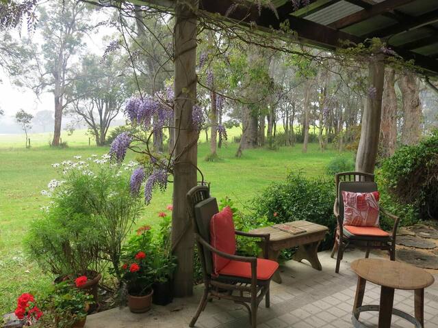 Character bush retreat gallery image 4