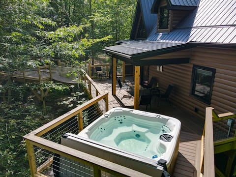 Jubilee Treehouse-Elevated Hot tub, Fireplace