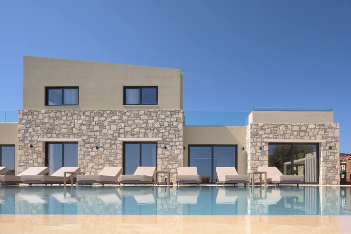 Elia Villa, with Pool, SeaViews & Iconic Design gallery image 3