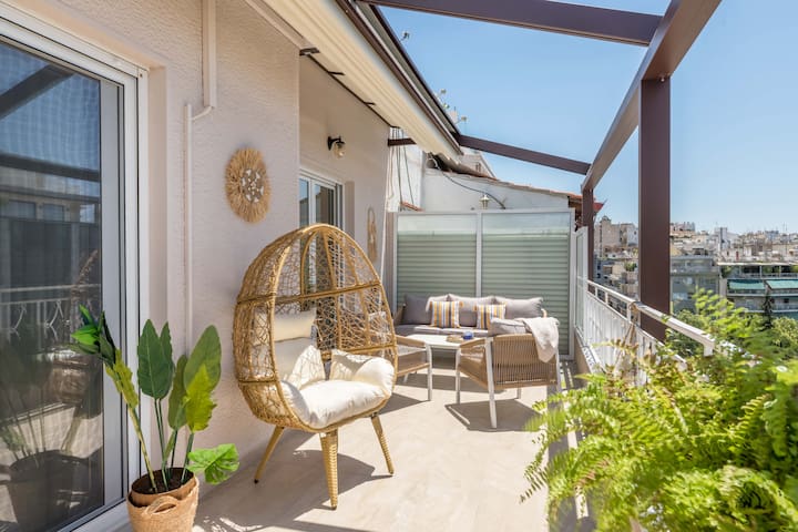Dreamy Acropolis View Retreat w/ Spacious Patio