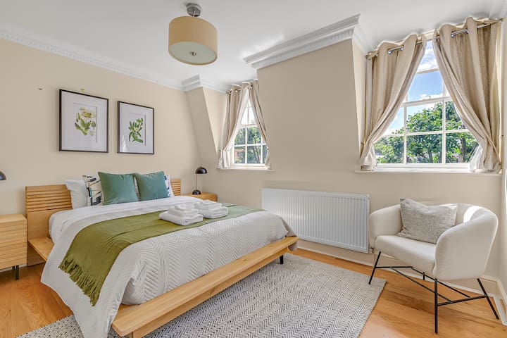 Elegant 5Bed House next to Harrods Knightsbridge gallery image 4