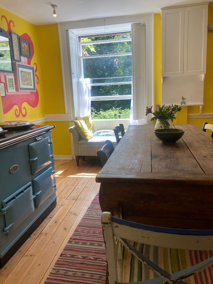 Beautiful Home On River Frome - Frome