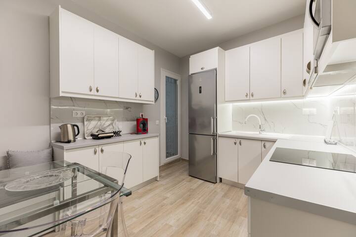 Étoile by halu!: Chic apartment in the center gallery image 5