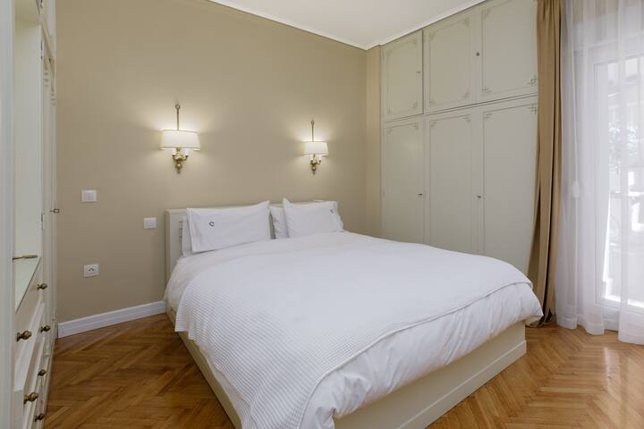 Étoile by halu!: Chic apartment in the center gallery image 3