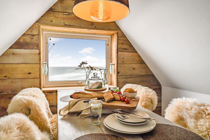 Luxury Apartment Overlooking Fistral Beach - Crantock