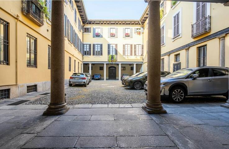 [10 minuti dal Duomo] Elegante Maison gallery image 5