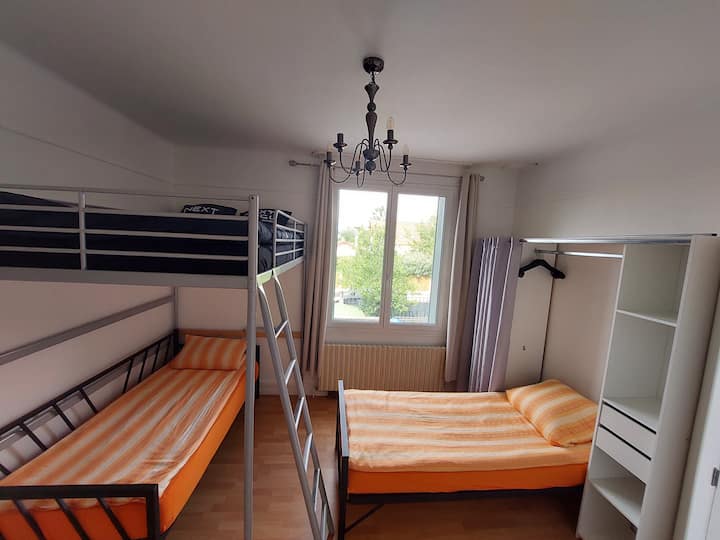 Chambre Familiale 3 Lits - Saint-Michel-sur-Orge