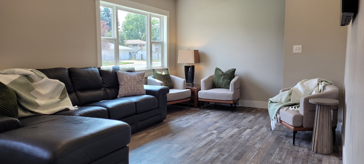 Popular Airbnb listing: Beautiful New Home w/ two Master Suites in Great Falls