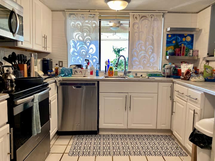 Bedroom With Private Bath And Balcony - Lewisville, TX