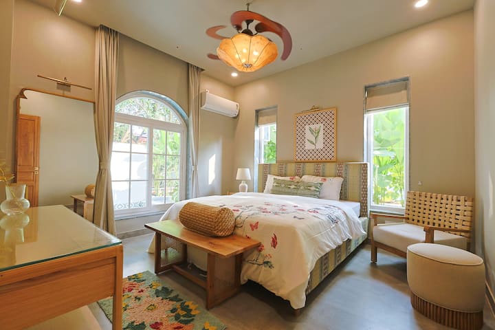 Bedroom 1 image 1