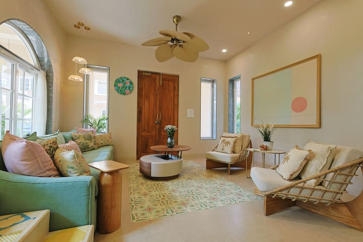 Living room image 1
