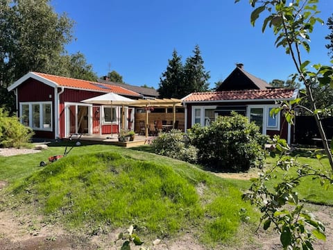 Two guesthouses near the beach