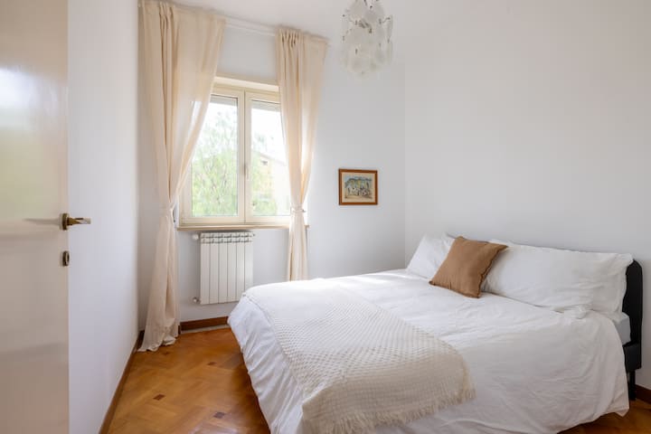 საძინებელი 4