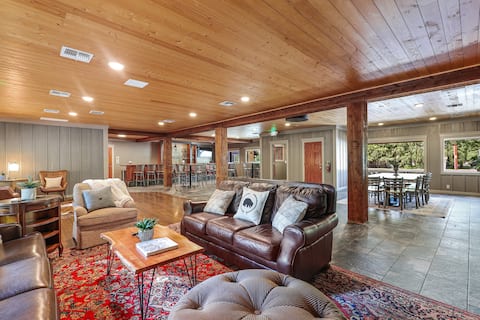 Shasta View Lodge | Cedar Cabin