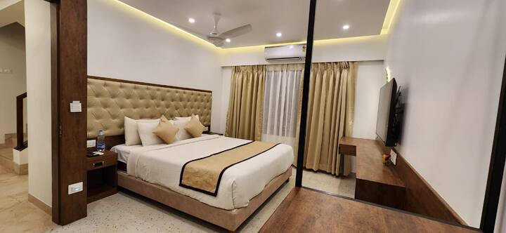 Bedroom 1 image 1