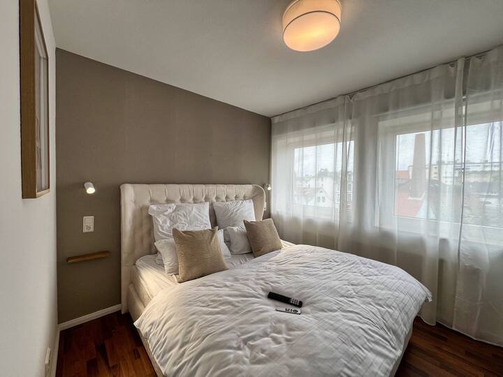 Krevati i rehatshëm 180 x 200 të fton të flesh në